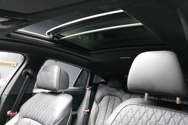 2025 BMW X6 с пробегом 9 340 км