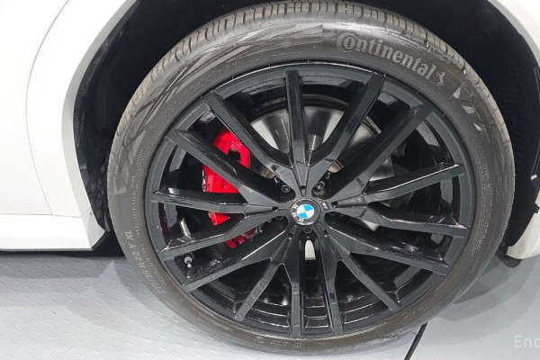 2025 BMW X6 с пробегом 9 340 км