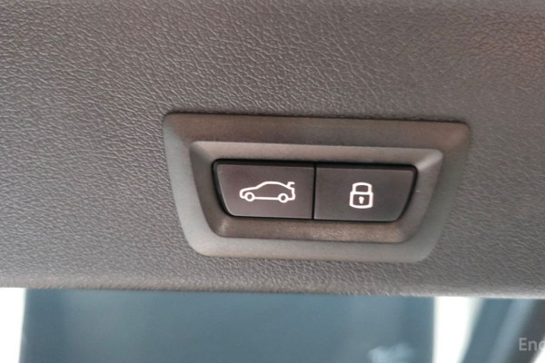 2025 BMW X6 с пробегом 9 340 км