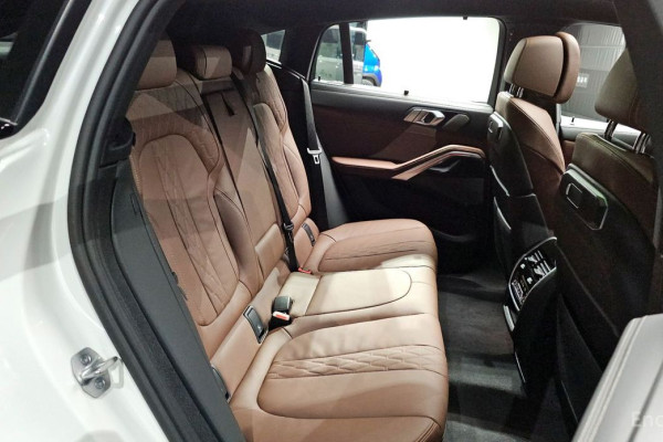 2025 BMW X6 с пробегом 8 095 км