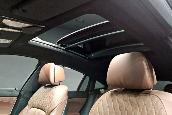 2025 BMW X6 с пробегом 8 095 км