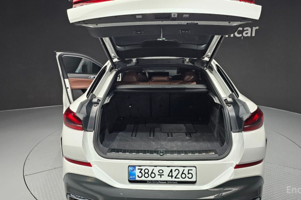 2025 BMW X6 с пробегом 8 095 км