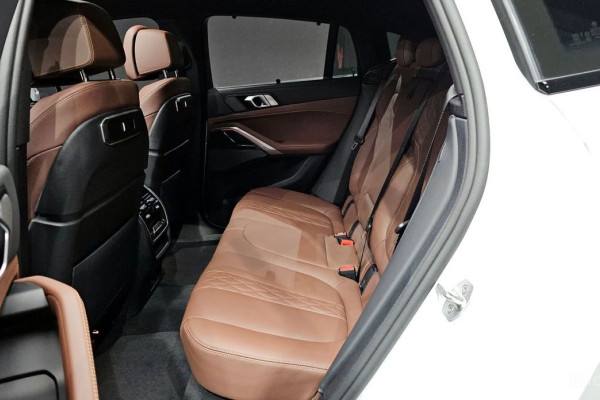 2025 BMW X6 с пробегом 8 095 км