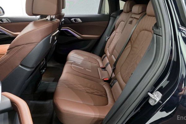 2025 BMW X6 с пробегом 15 427 км