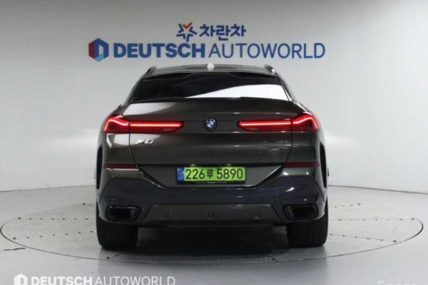 2024 BMW X6 с пробегом 49 679 км