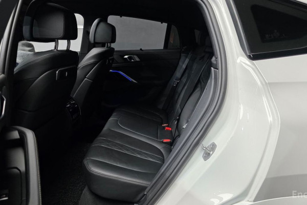 2025 BMW X6 с пробегом 7 902 км