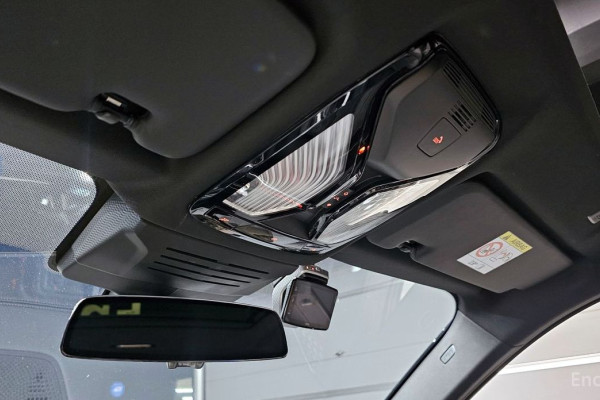 2025 BMW X6 с пробегом 14 425 км