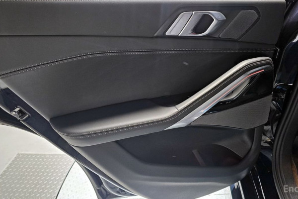 2025 BMW X6 с пробегом 14 425 км