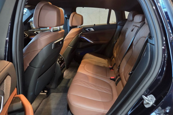 2025 BMW X6 с пробегом 16 428 км