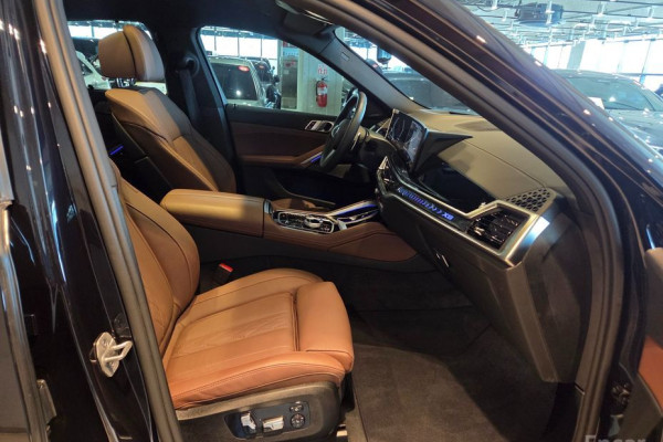 2025 BMW X6 с пробегом 16 428 км