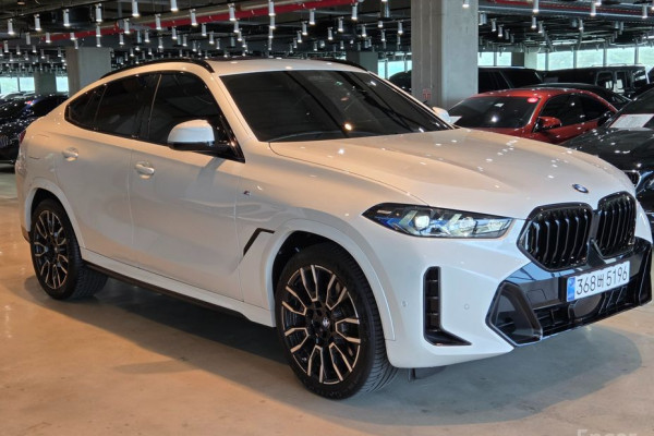 2025 BMW X6 с пробегом 18 380 км