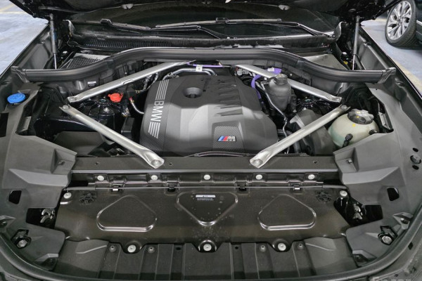 2025 BMW X6 с пробегом 7 410 км