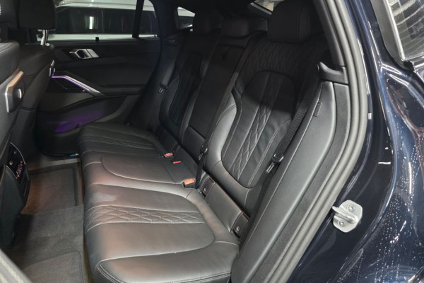 2025 BMW X6 с пробегом 7 410 км