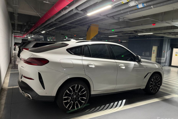 2025 BMW X6 с пробегом 7 000 км