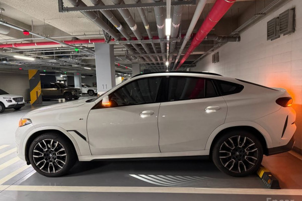 2025 BMW X6 с пробегом 7 000 км