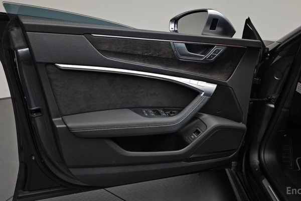 2020 Audi A7 с пробегом 40 377 км