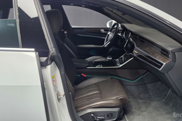 2020 Audi A7 с пробегом 44 627 км