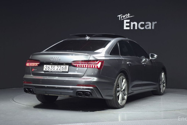 2021 Audi S6 с пробегом 103 820 км