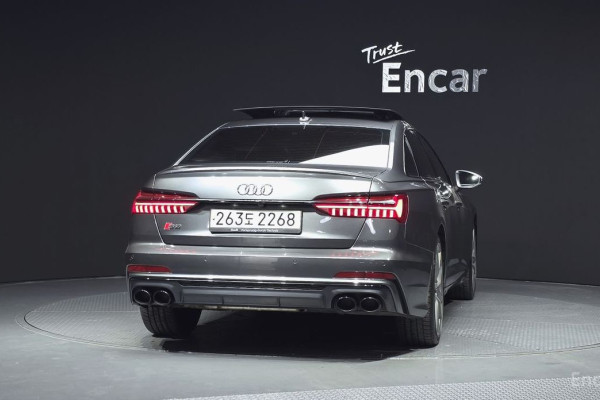 2021 Audi S6 с пробегом 103 820 км