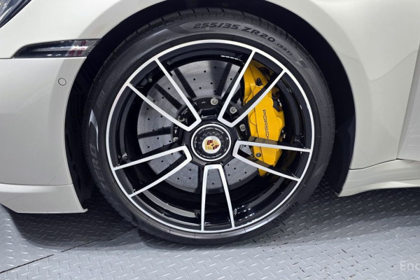 2022 Porsche 911 с пробегом 21 219 км