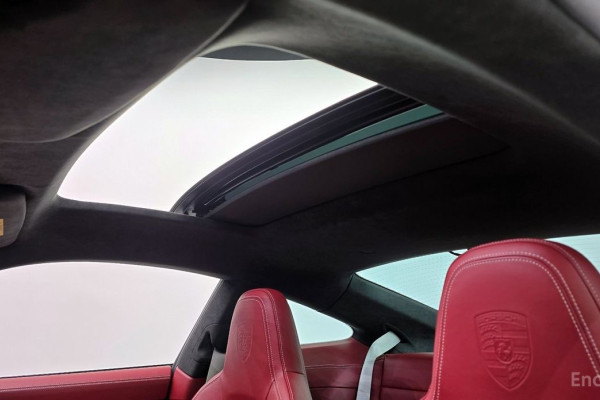 2022 Porsche 911 с пробегом 21 219 км