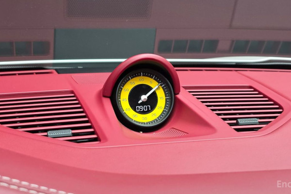 2021 Porsche 911 с пробегом 40 381 км