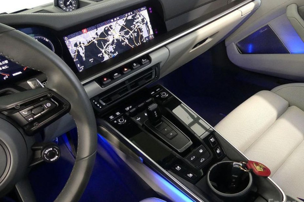 2021 Porsche 911 с пробегом 43 500 км