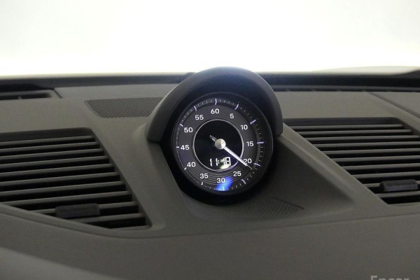 2021 Porsche 911 с пробегом 43 500 км