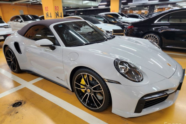 2022 Porsche 911 с пробегом 31 000 км