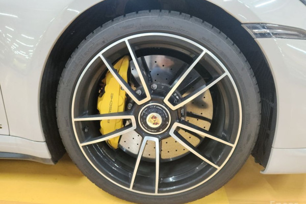 2022 Porsche 911 с пробегом 31 000 км