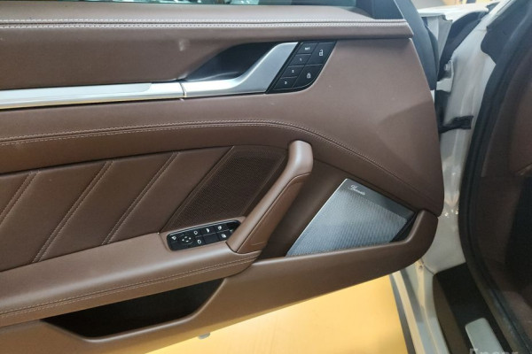 2022 Porsche 911 с пробегом 31 000 км