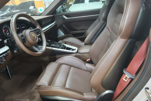 2022 Porsche 911 с пробегом 31 000 км