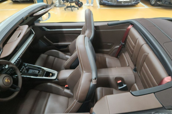 2022 Porsche 911 с пробегом 31 000 км