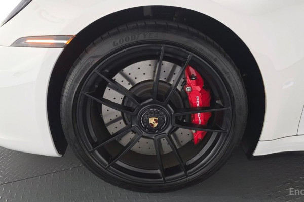 2022 Porsche 911 с пробегом 19 585 км