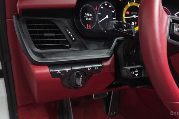 2022 Porsche 911 с пробегом 19 585 км