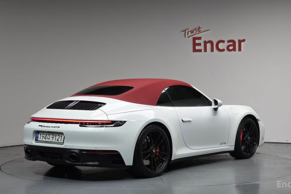 2022 Porsche 911 с пробегом 19 585 км