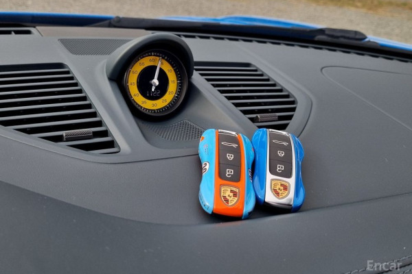 2022 Porsche 911 с пробегом 48 500 км