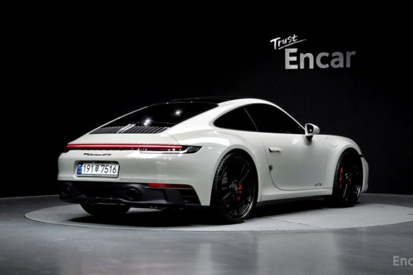 2023 Porsche 911 с пробегом 10 722 км