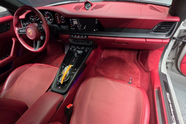 2023 Porsche 911 с пробегом 10 722 км