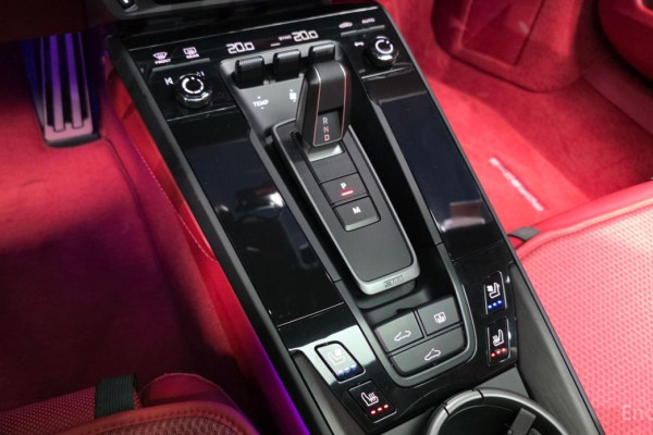 2023 Porsche 911 с пробегом 10 722 км