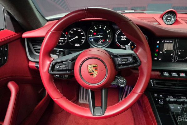 2023 Porsche 911 с пробегом 10 722 км