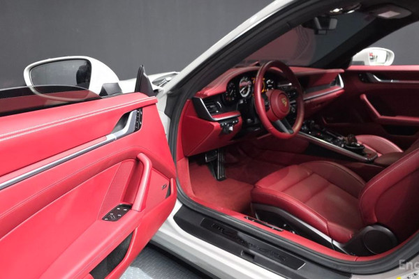 2023 Porsche 911 с пробегом 25 916 км