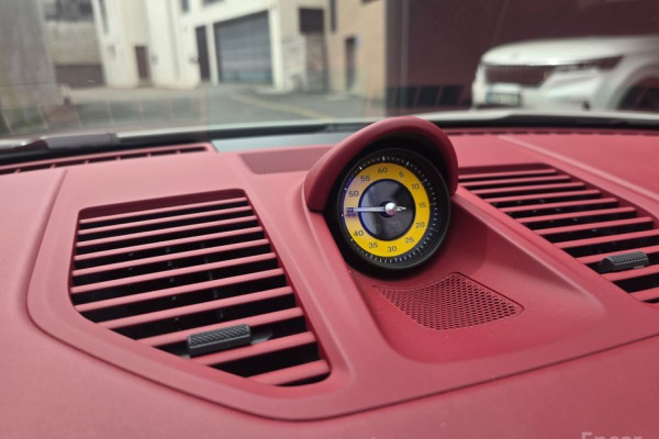 2021 Porsche 911 с пробегом 40 000 км