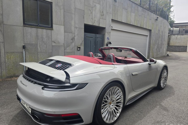 2021 Porsche 911 с пробегом 40 000 км