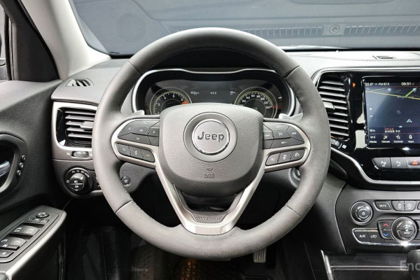 2022 Jeep Cherokee с пробегом 36 059 км