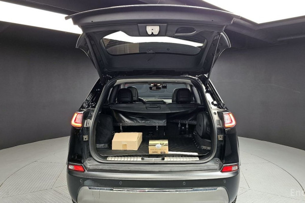 2022 Jeep Cherokee с пробегом 36 059 км