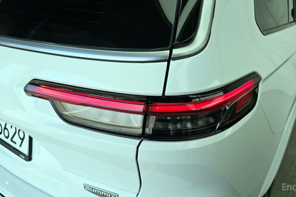 2023 Jeep Cherokee с пробегом 25 880 км