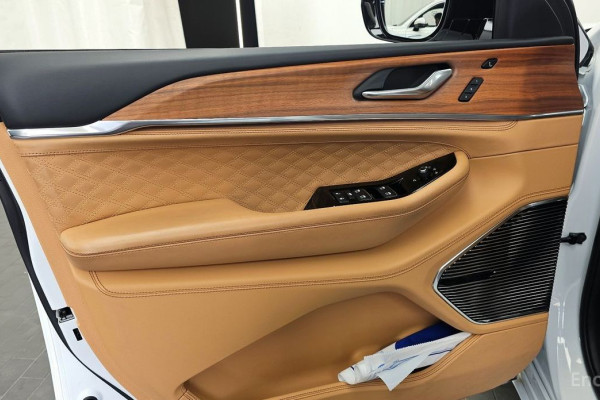 2023 Jeep Cherokee с пробегом 25 880 км