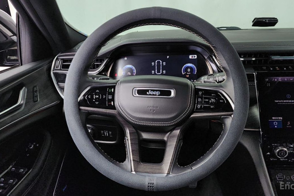 2022 Jeep Cherokee с пробегом 57 193 км