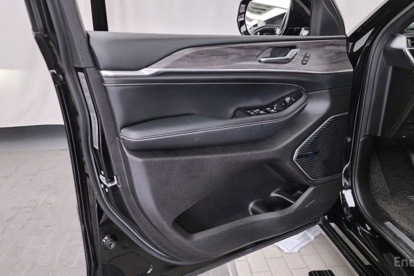 2022 Jeep Cherokee с пробегом 57 193 км